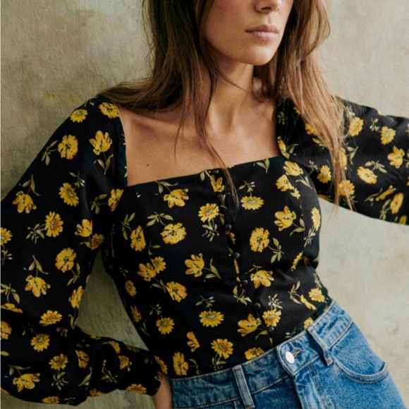Sezane Tops - NWOT Sézane Annelise blouse.
